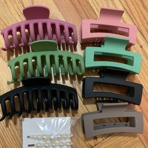 8 PCS Hair Accessories (7 jaw clips and 1 pack of pearl clips)